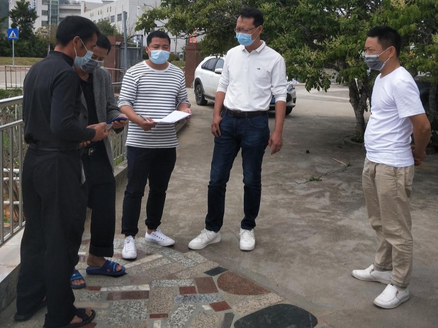 大鹏工务人奔跑ing