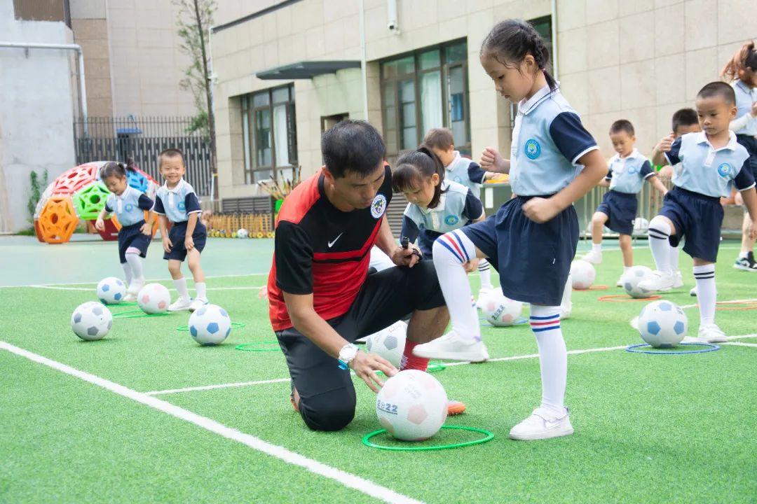 光明区这些学校,幼儿园入列国家级足球特色榜单!