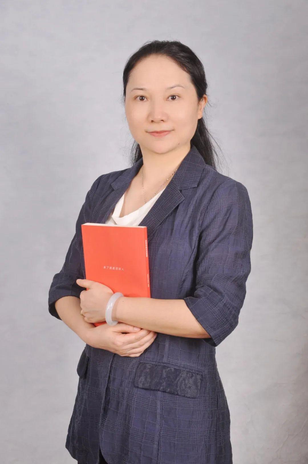 年度教师|杨梅芳:用心用情,做有温度的教育